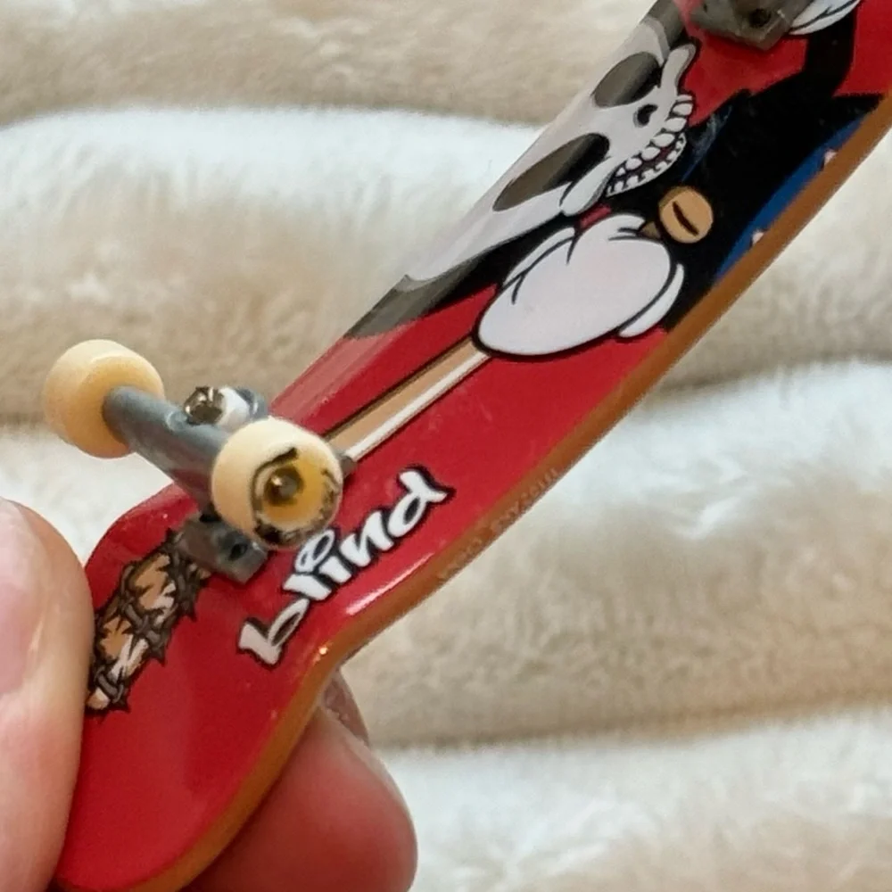 Tech Deck Red blind